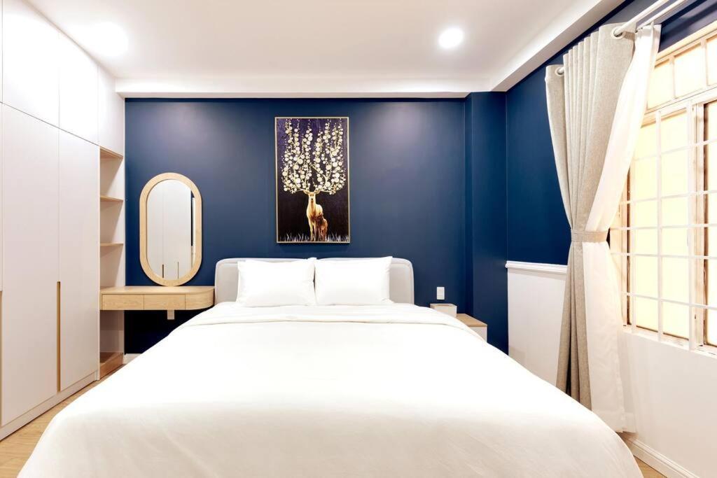 Modern, Cozy & Fully Equipped 2br In D4, 5m To D1 * Ho Chi Minh City
