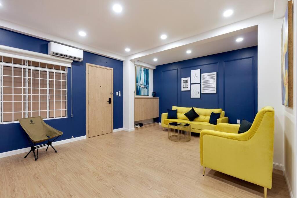 Modern, Cozy & Fully Equipped 2br In D4, 5m To D1 Apartment Ho Chi Minh City