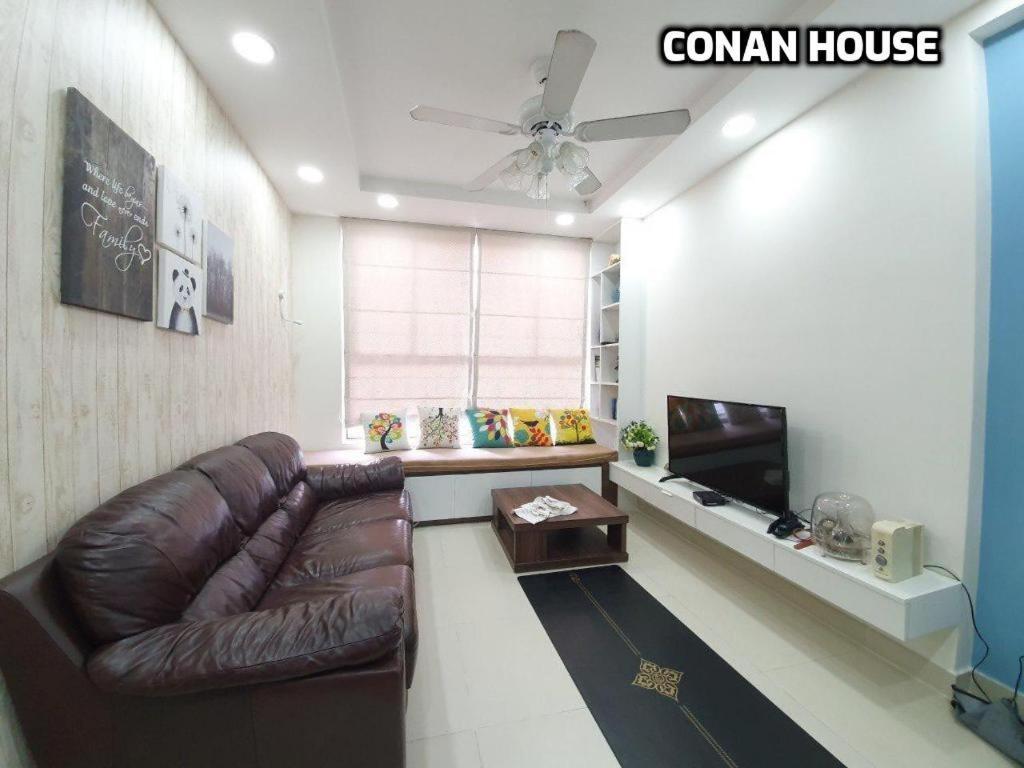 Tan Son Nhat Airport Free Pool, Gym Wifi Pangsapuri