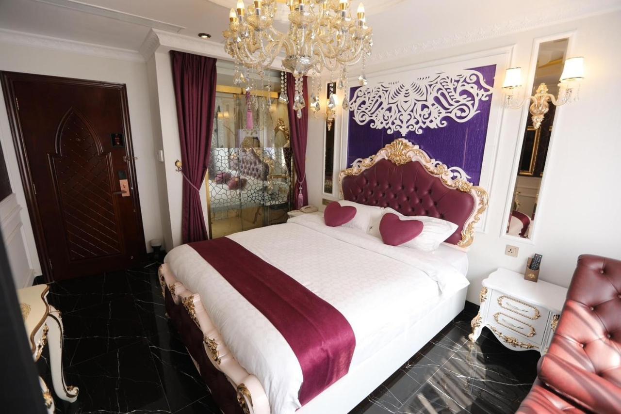 Enjoy Boutique Saigon *