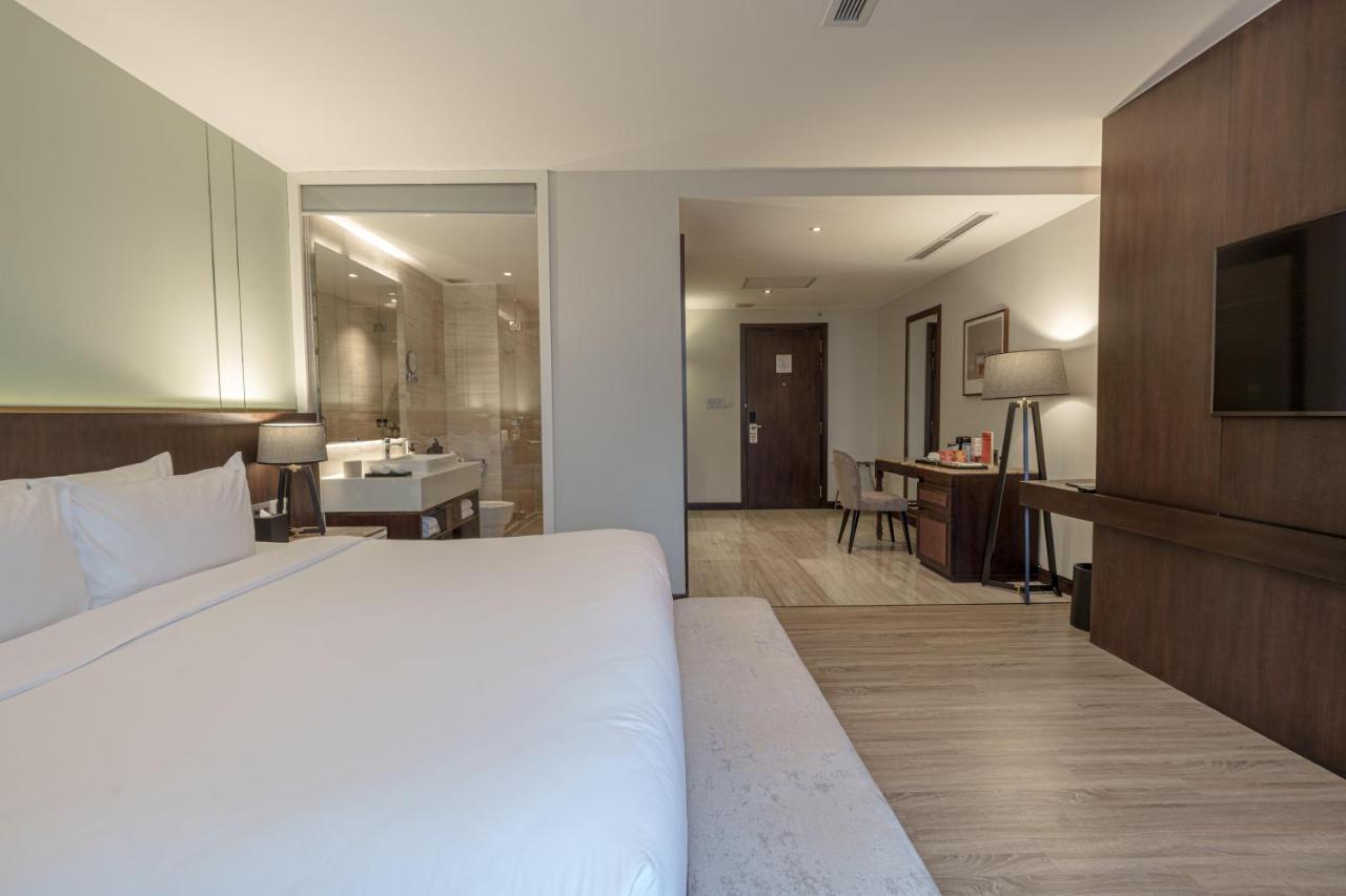 Signature By M Village Le Thanh Ton Hotel