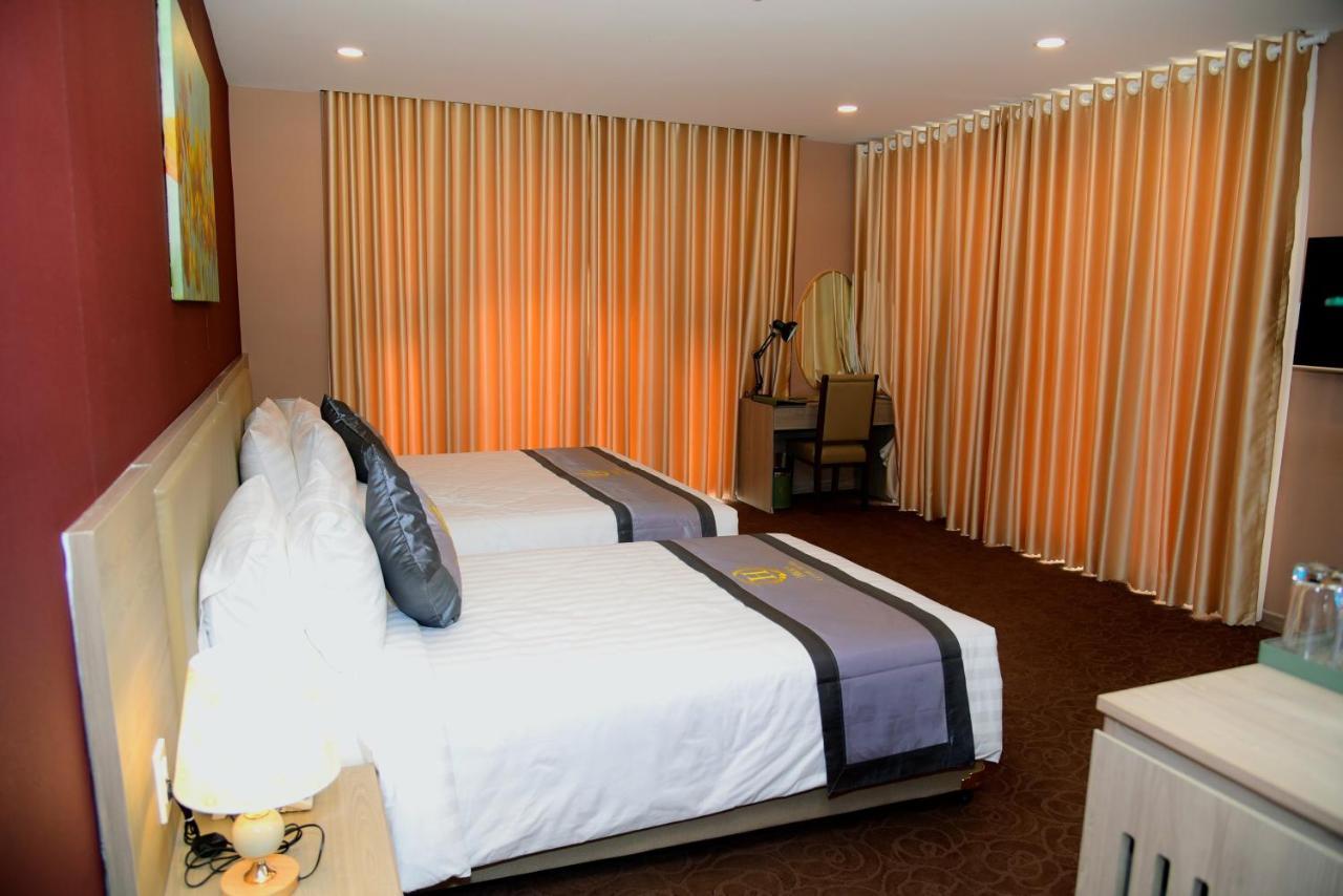 Hera Luxury Hotel 4*