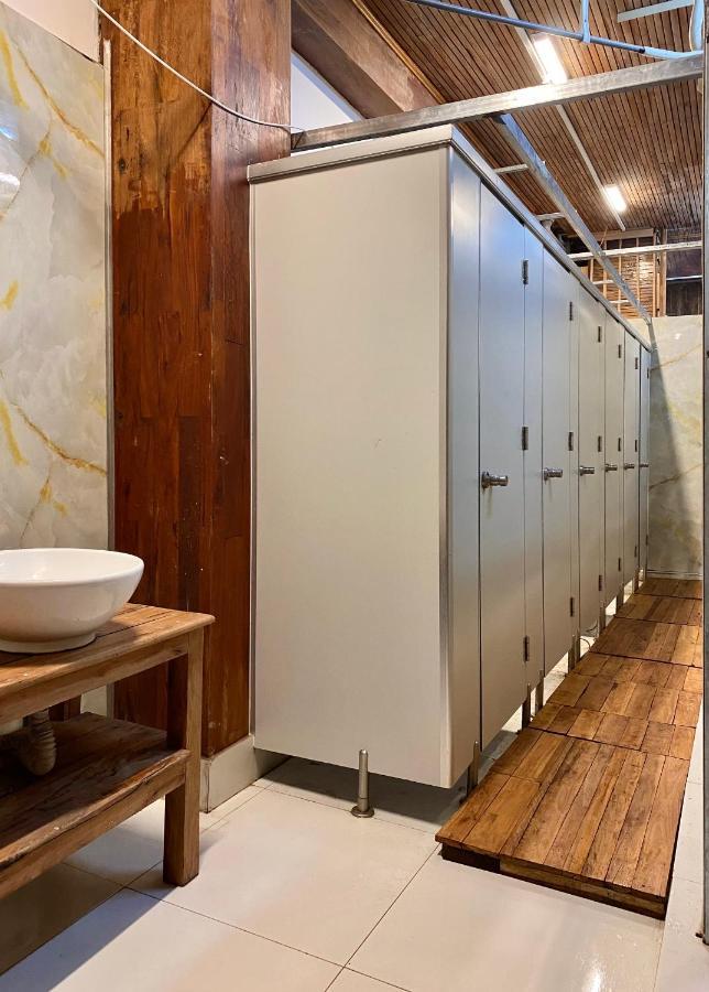 The Gk House: Eco-friendly Central With Rooftop Views Capsule hotel Ho Chi Minh City