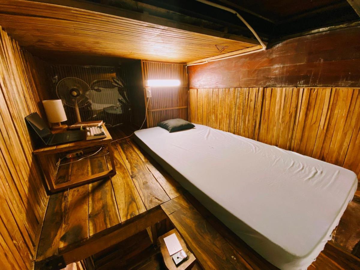 The Gk House: Eco-friendly Central With Rooftop Views Capsule hotel Ho Chi Minh City