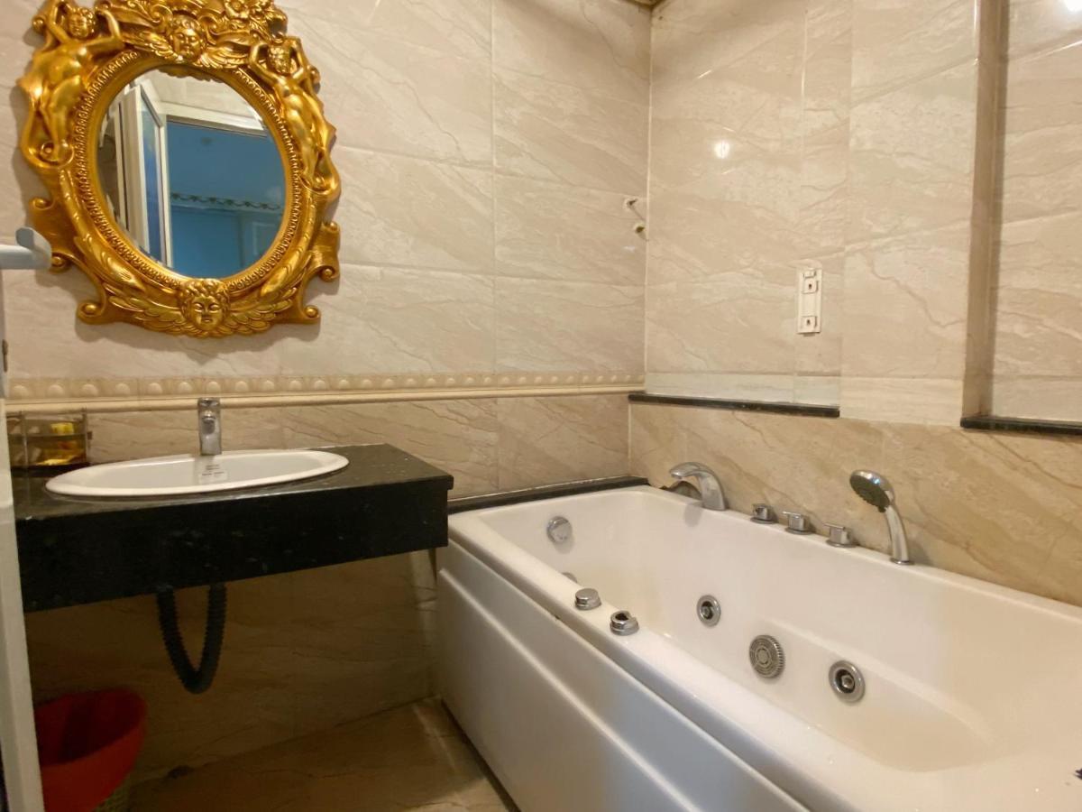 Crowne Bui Vien Ho Chi Minh City