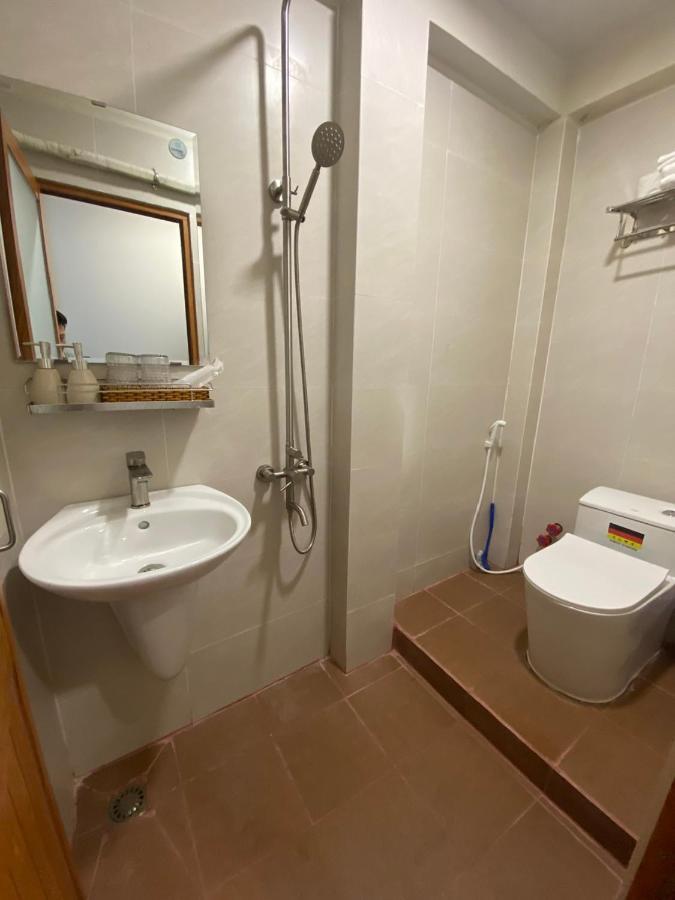 Meru Hotel
