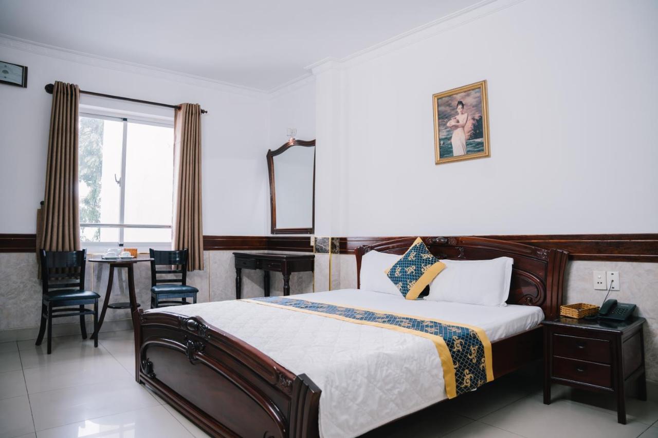 Hung Huong Hotel 2*
