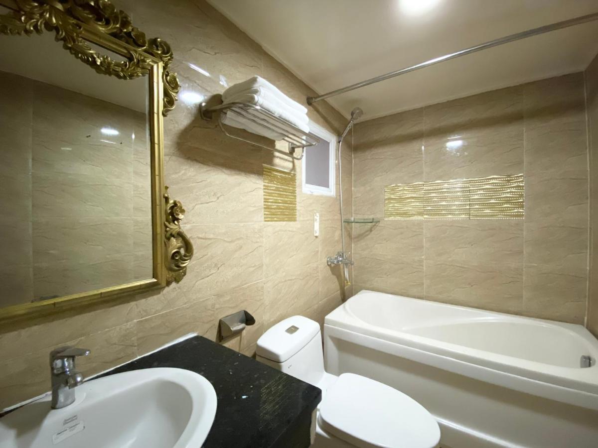 Crowne Bui Vien Hotel 2*