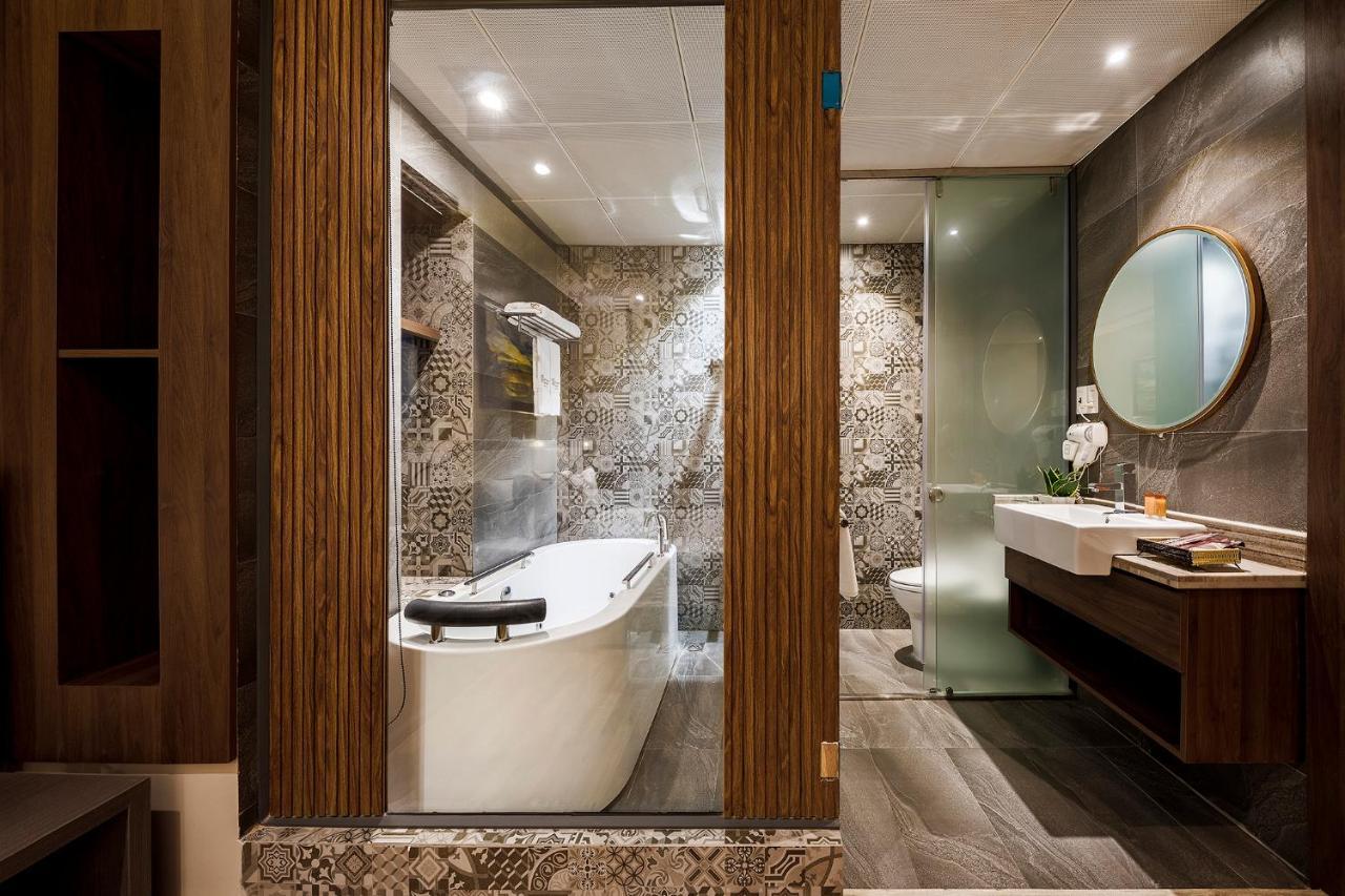 Sunflower Luxury Hotel 4*
