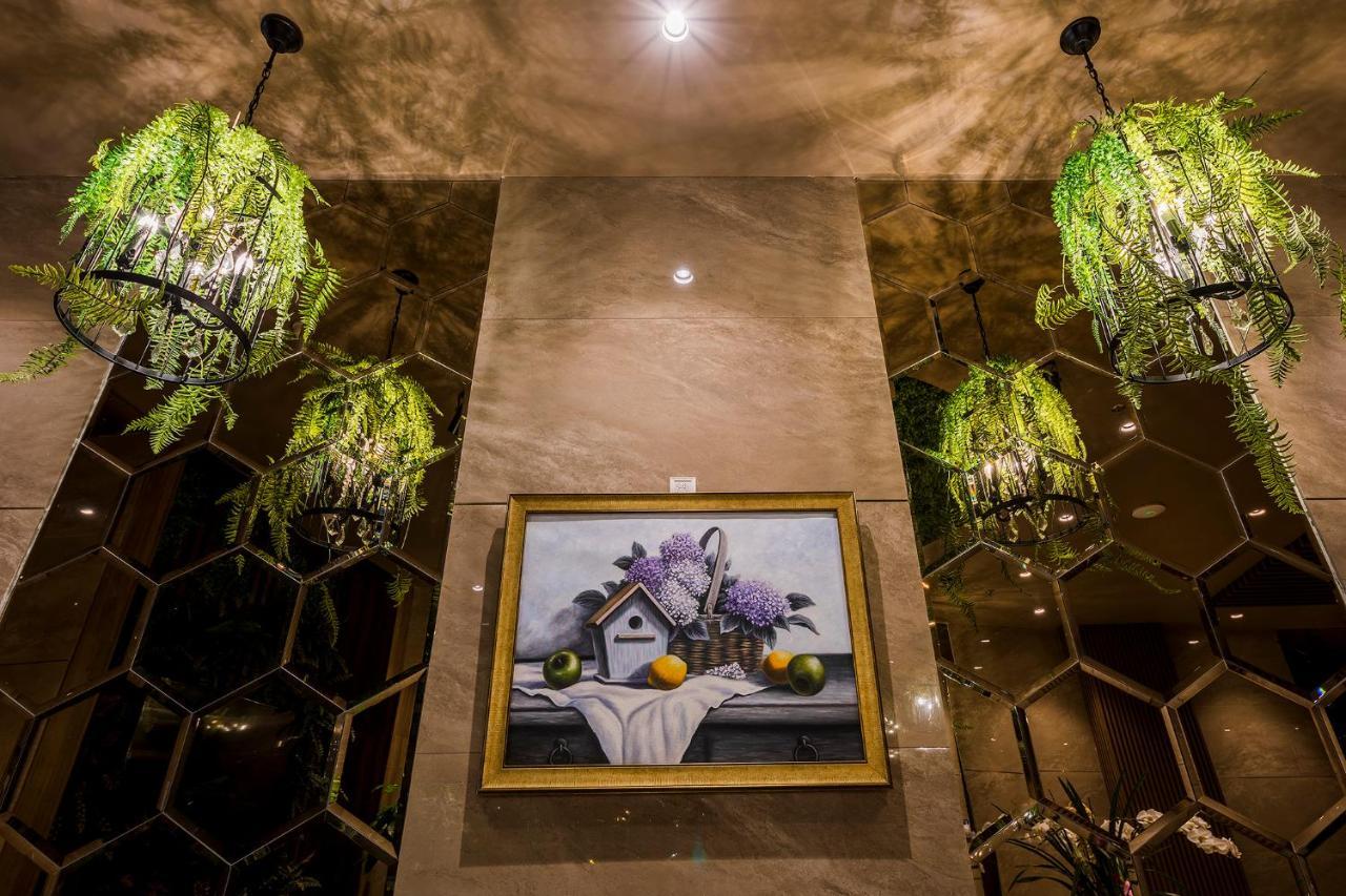 Sunflower Luxury Hotel 4*