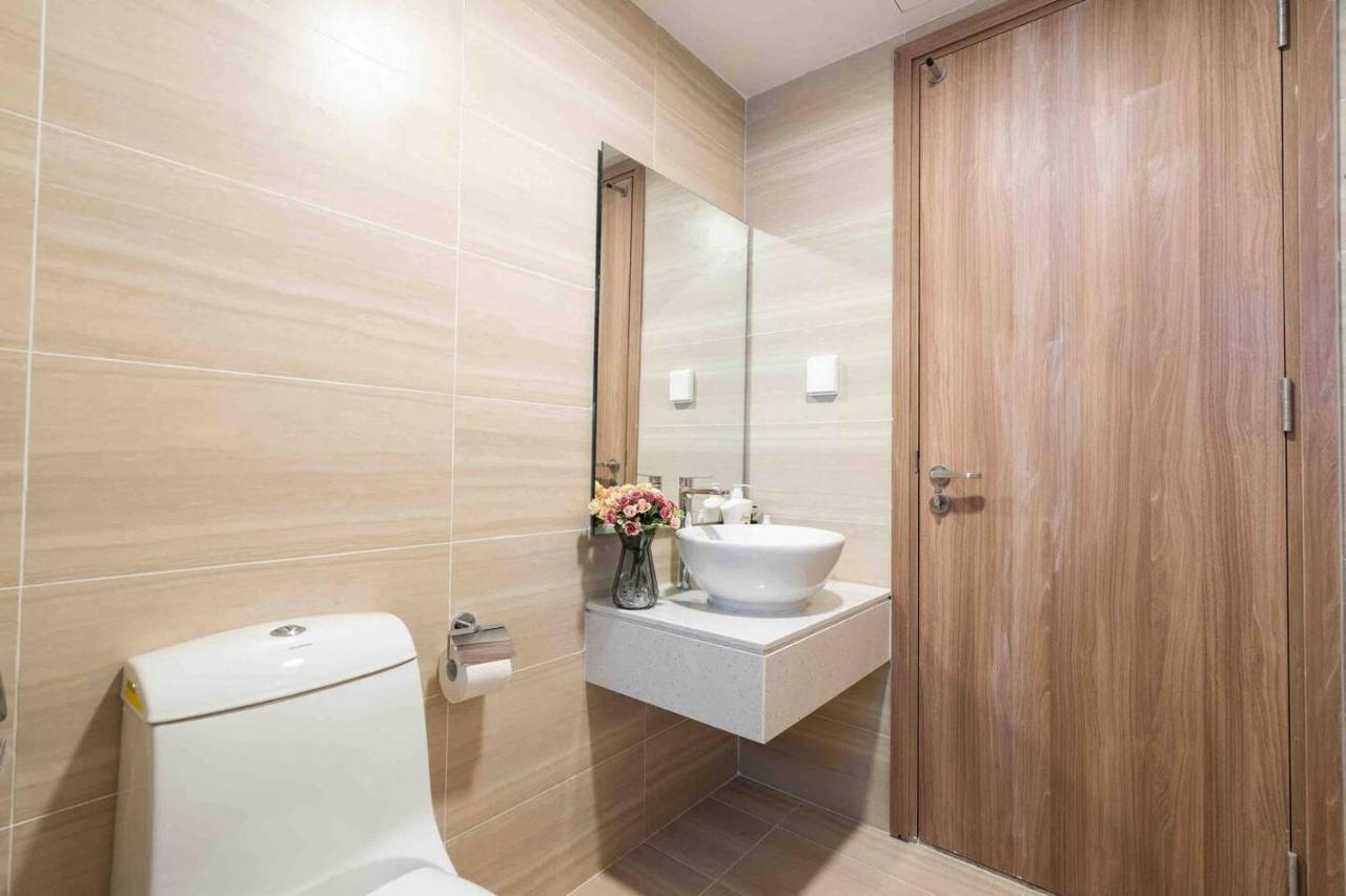 Next Bui Vien Street-3br Apartment/the Soho *