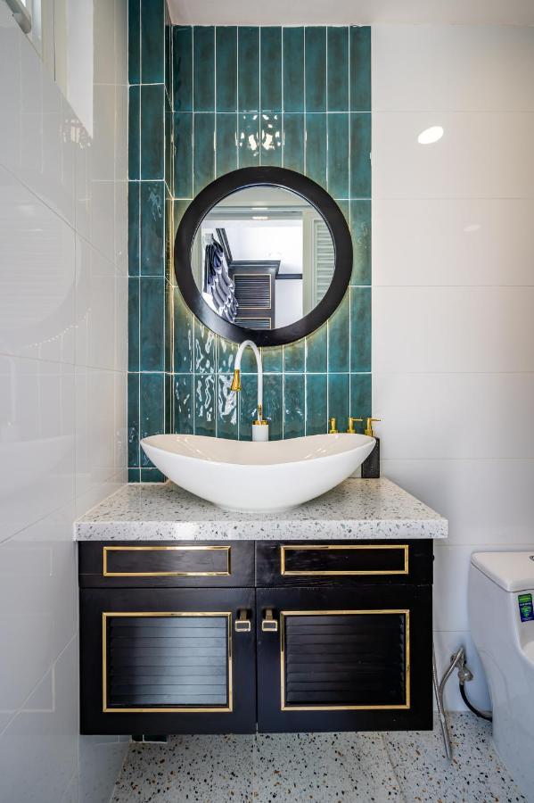 White Lotus Boutique Hotel, Katil