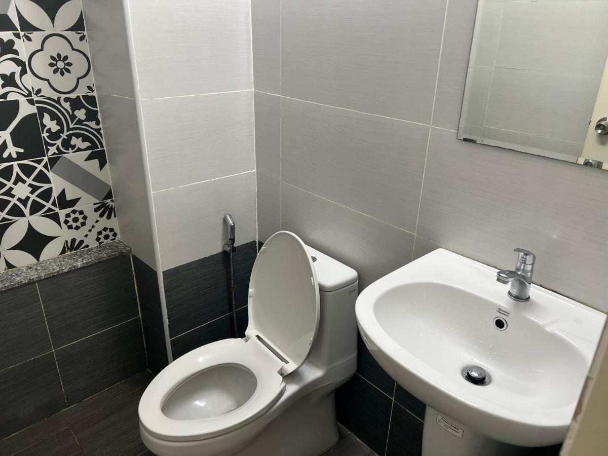 Studio Le Thanh Ton R302 -japanese Town- Saigon Central Bed & Breakfast