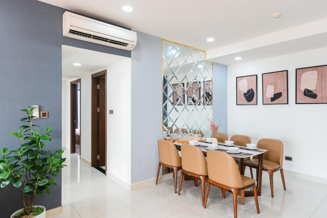 April Khách sạn 4*
