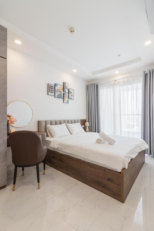 Big Promo 20% Luxury 2br - Skyline View- Hot Ho Chi Minh City