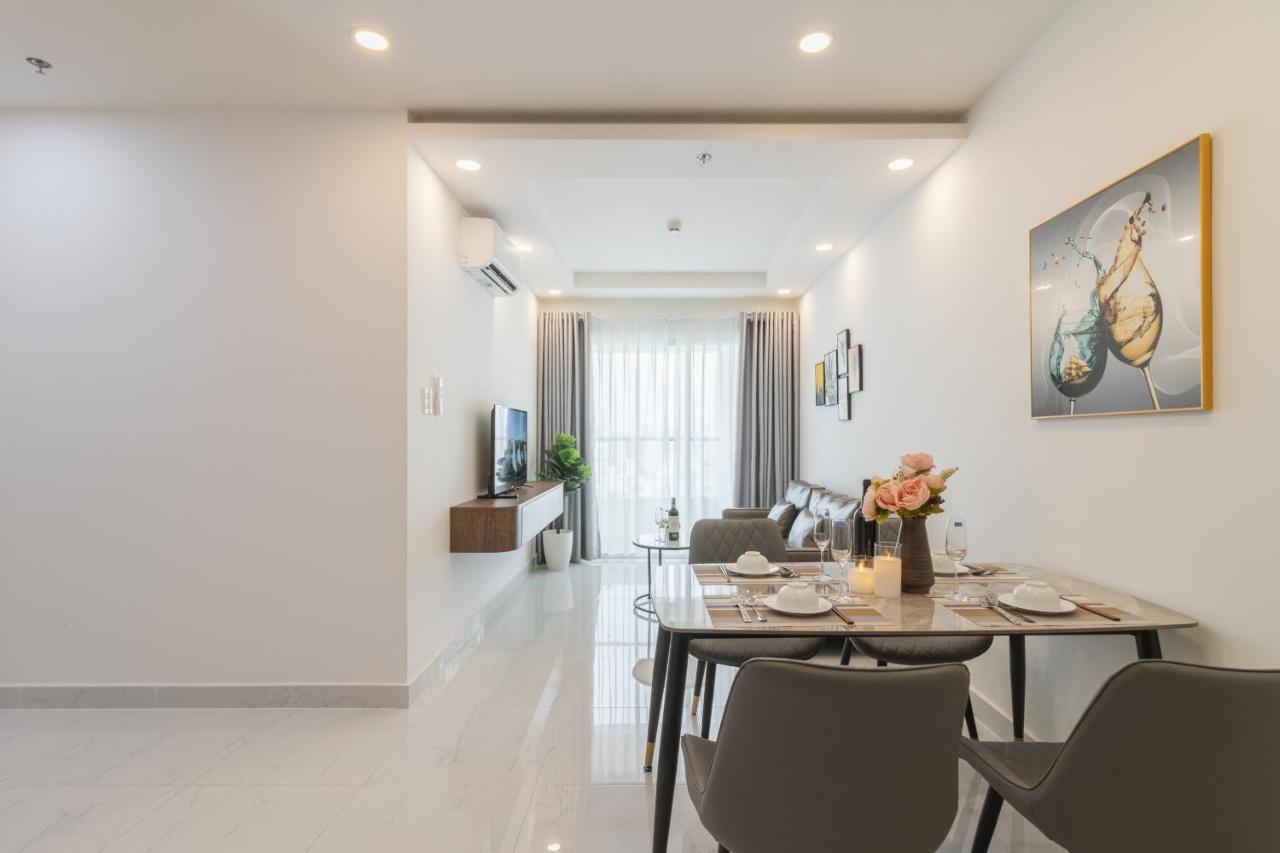 Big Promo 20% Luxury 2br - Skyline View- Hot Apartment Ho Chi Minh City