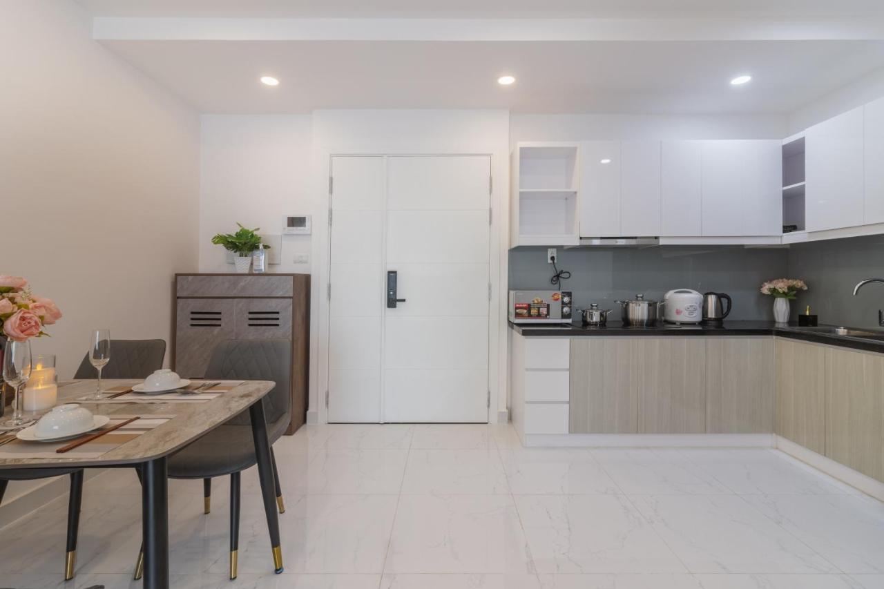 Big Promo 20% Luxury 2br - Skyline View- Hot Ho Chi Minh City