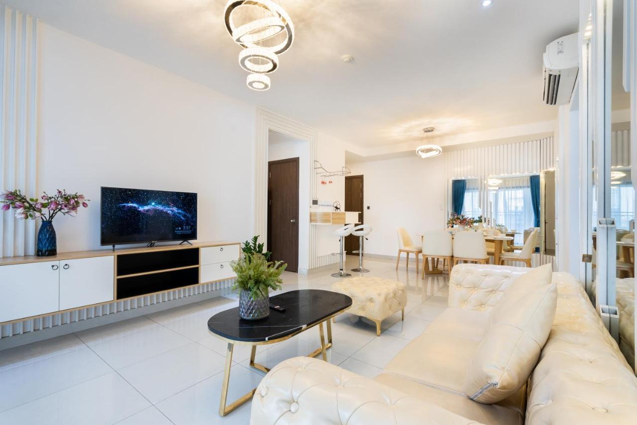 Saigon Royal 3 Bedrooms 4 Beds For 30 Nights Above Apartment Ho Chi Minh City