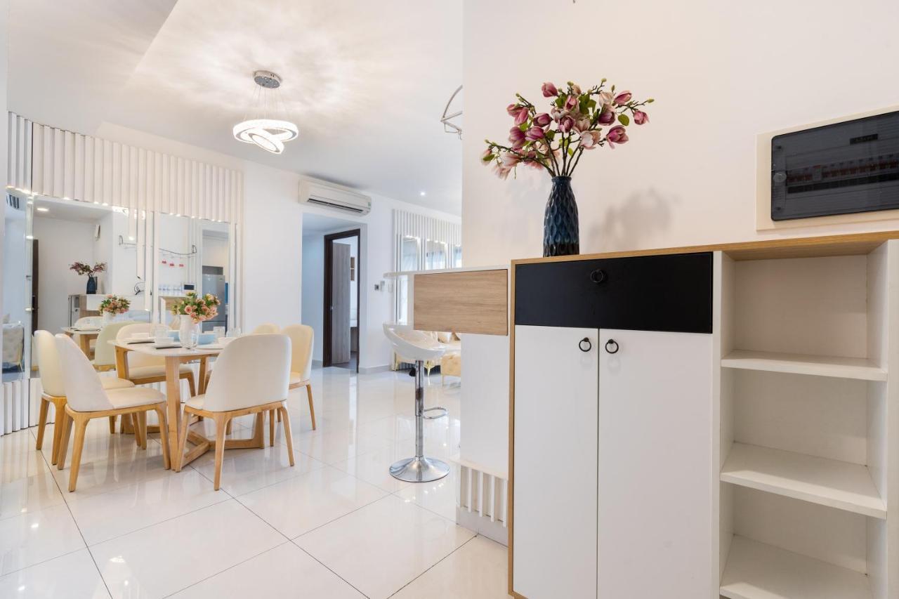 Saigon Royal 3 Bedrooms 4 Beds For 30 Nights Above * Ho Chi Minh City