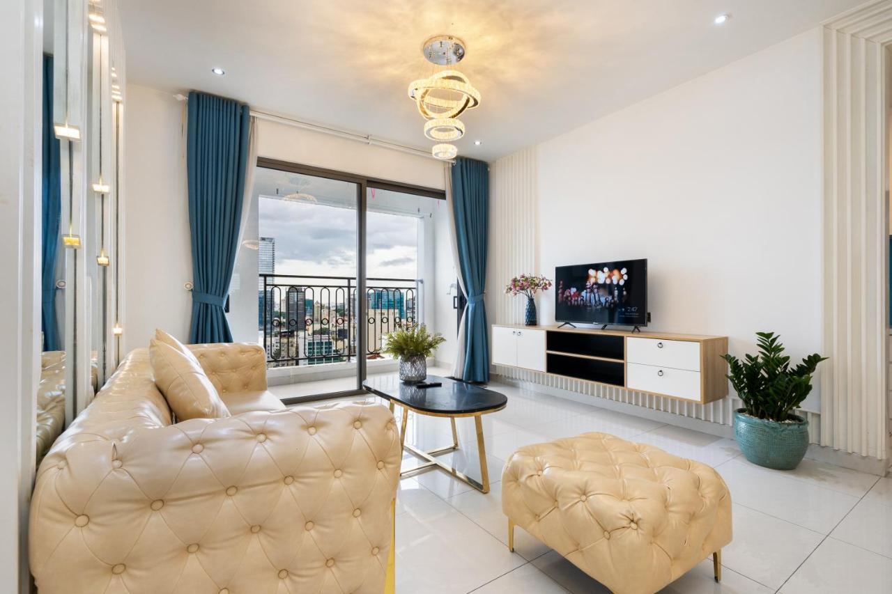 Saigon Royal 3 Bedrooms 4 Beds For 30 Nights Above *