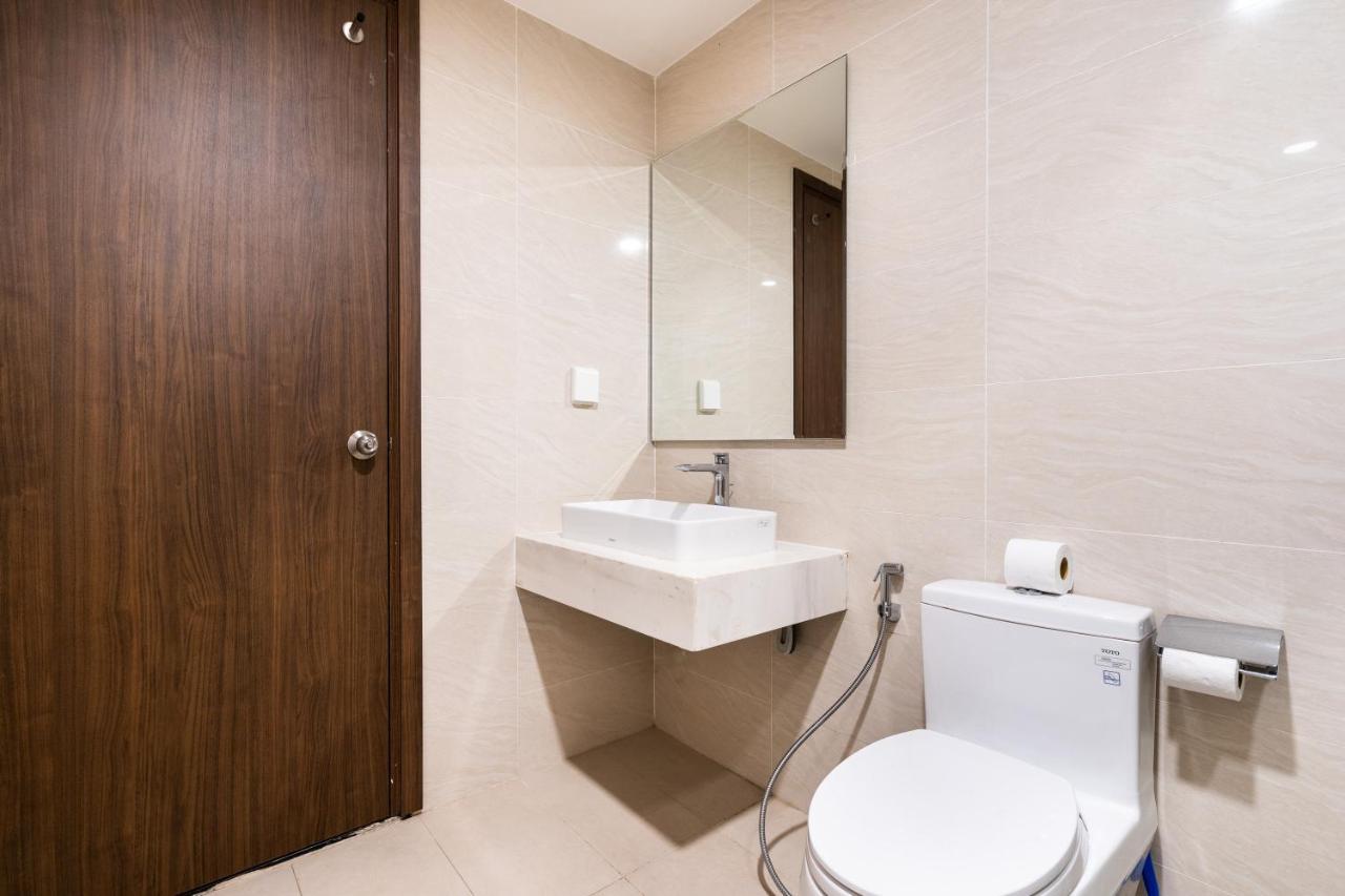 Apartment Saigon Royal 3 Bedrooms 4 Beds For 30 Nights Above Ho Chi Minh City