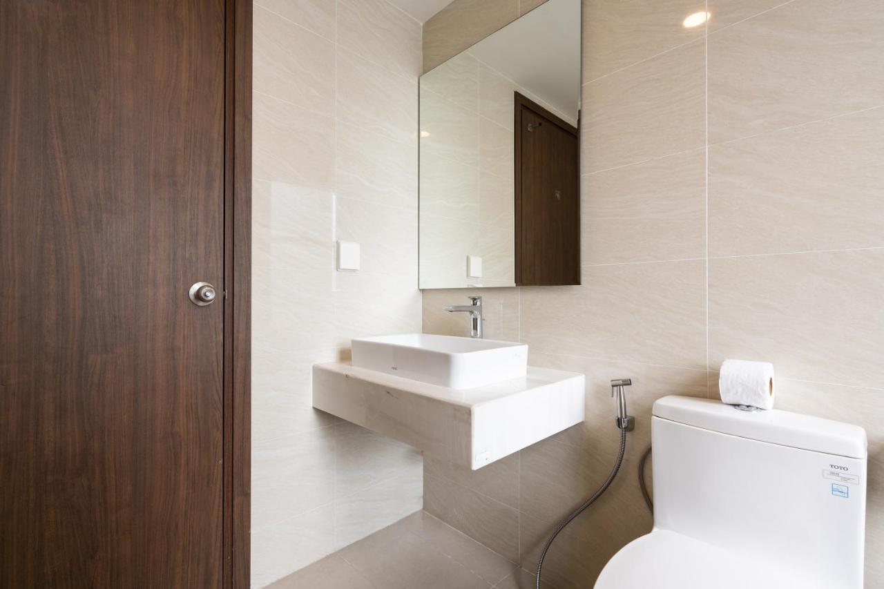 Saigon Royal 3 Bedrooms 4 Beds For 30 Nights Above Apartment Ho Chi Minh City