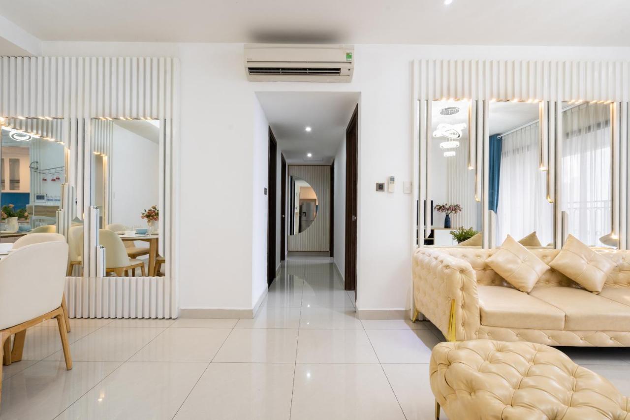 Apartment Saigon Royal 3 Bedrooms 4 Beds For 30 Nights Above *
