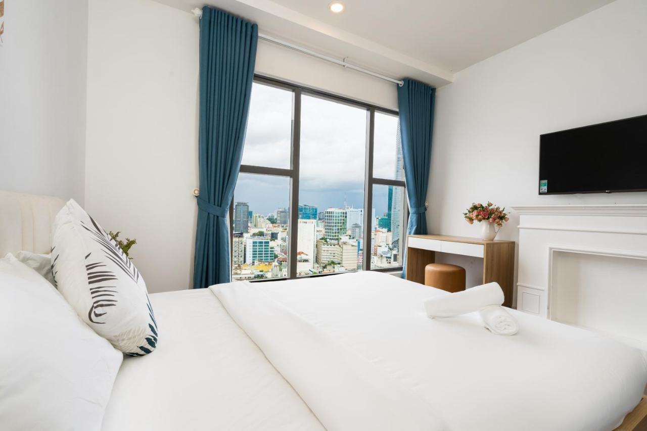 Saigon Royal 3 Bedrooms 4 Beds For 30 Nights Above Apartment