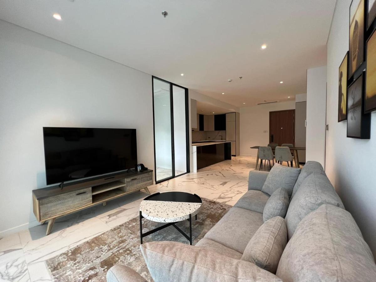 Apartment The Crest-central Saigon Riverside -free Pool-gym-sauna Room-yoga Ho Chi Minh City