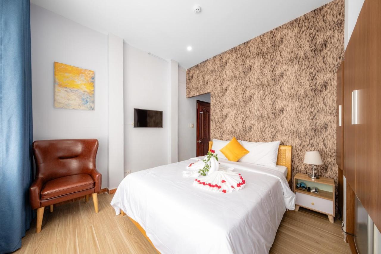 Ha Vy 3* Ho Chi Minh City