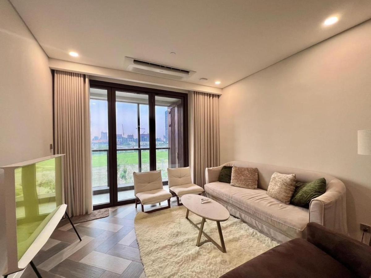 The Crest-central Saigon Riverside -free Pool-gym-sauna Room-yoga Apartment *