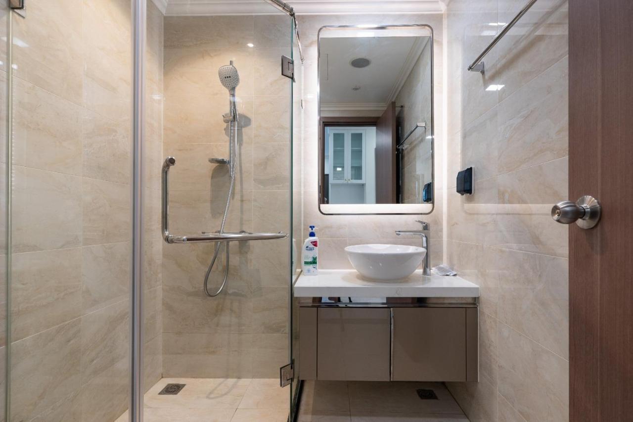 Vinhomes Park Unique Condotel * Ho Chi Minh City
