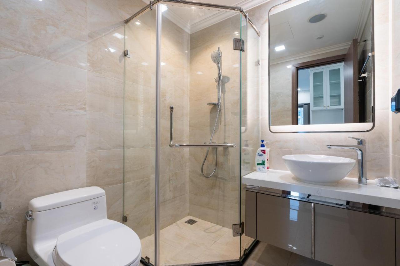 Apartment Vinhomes Park Unique Condotel Ho Chi Minh City