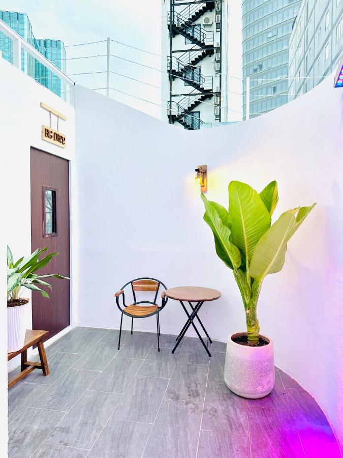 Penthouse Sieu Chill Ngay Pho Di Bo Nguyen Hue Ho Chi Minh City
