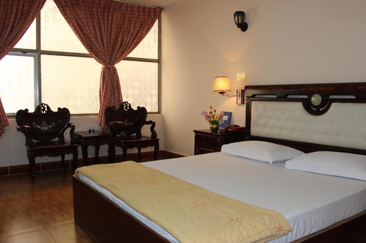 Nhat Binh Hotel Bandar Ho Chi Minh