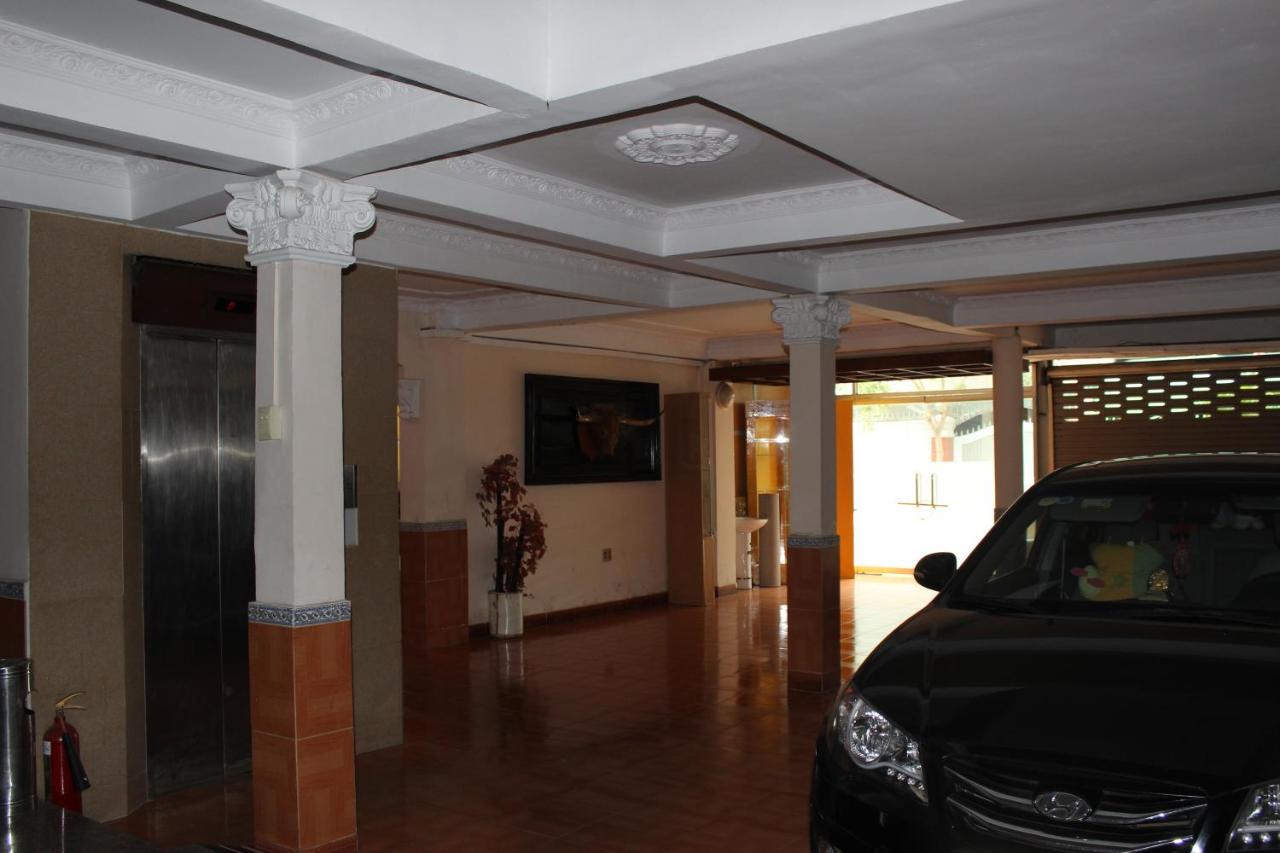 Nhat Binh Hotel Bandar Ho Chi Minh