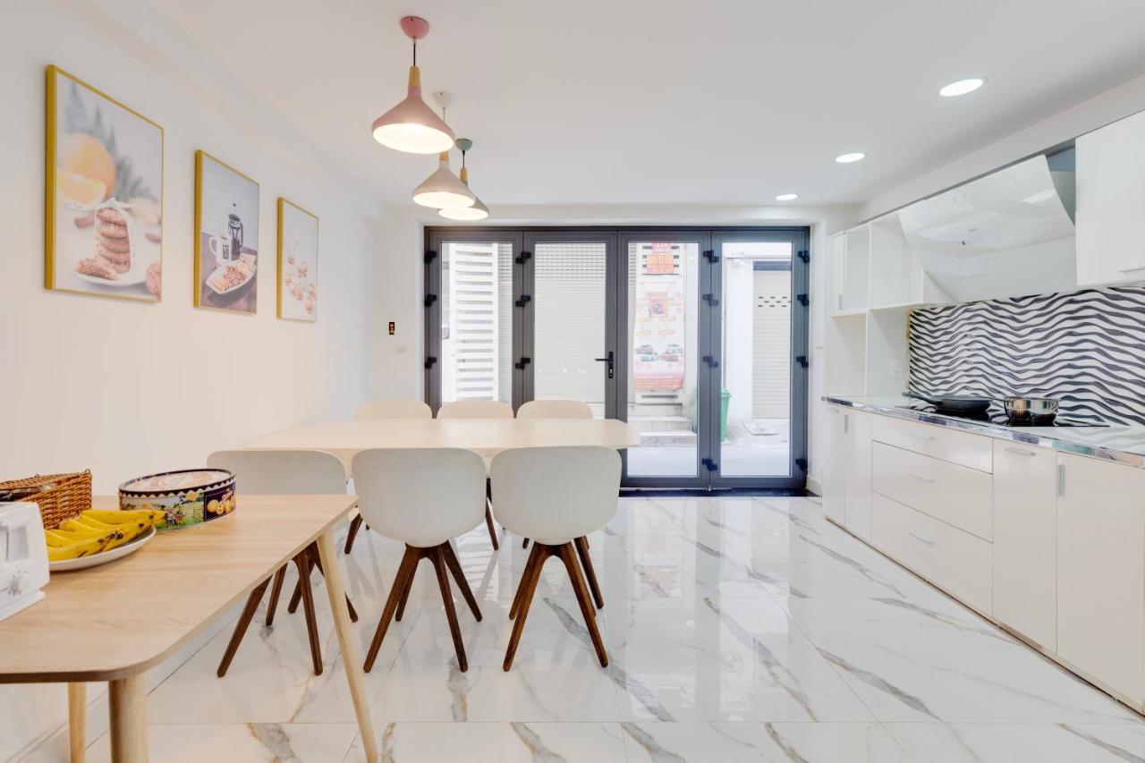 Saigon Authentic Hostel: Rooftop Retreat With Culinary Experiences Hostel Ho Chi Minh City