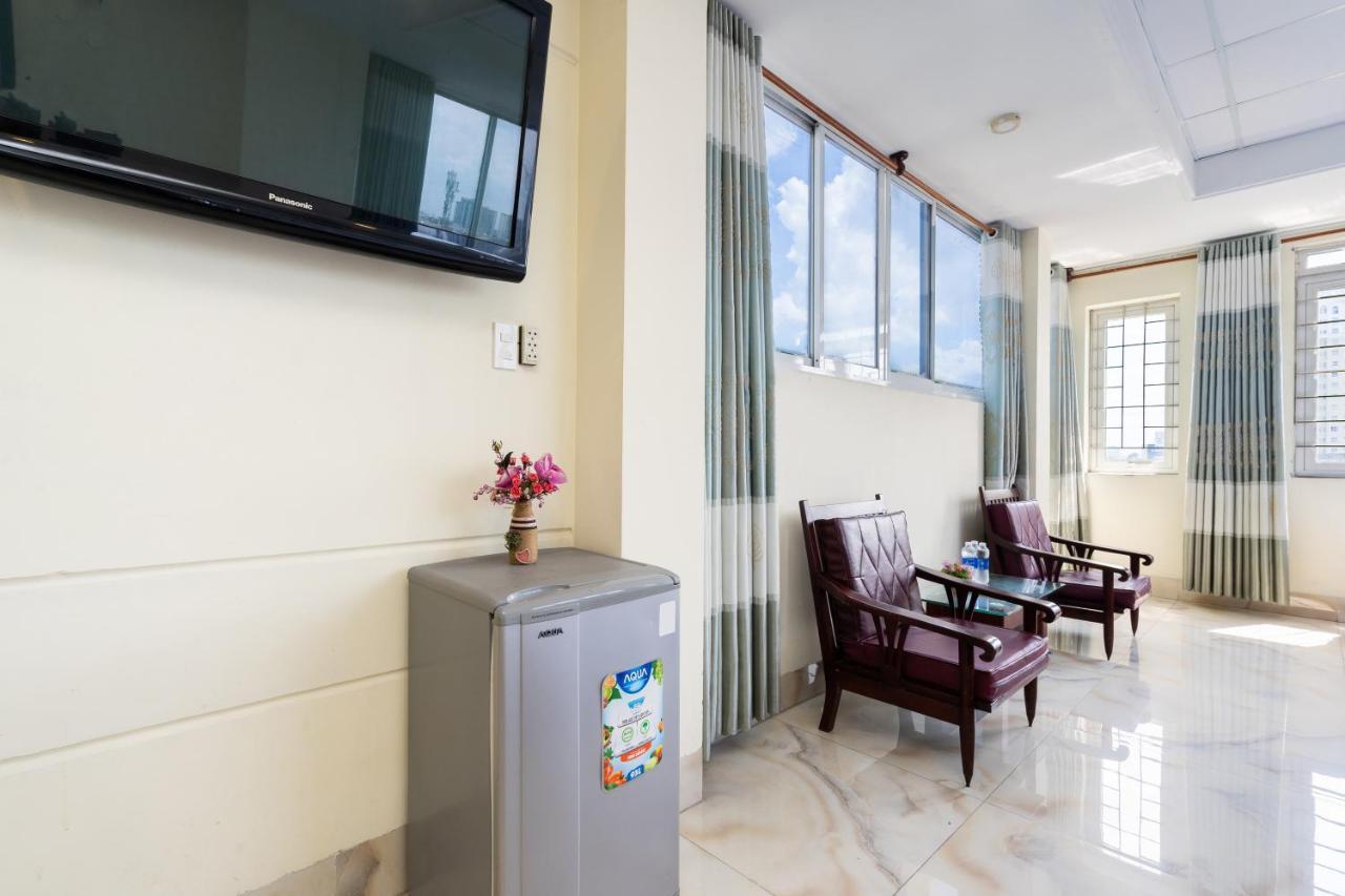 Mai Phuong - Ruby Saigon Hotel