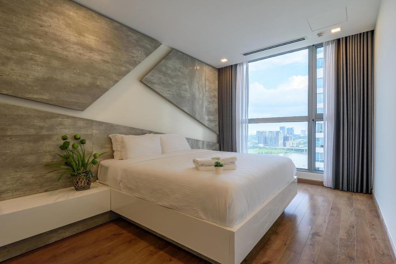 Luxury Vinhomes Park - Thamin Homes * Ho Chi Minh City