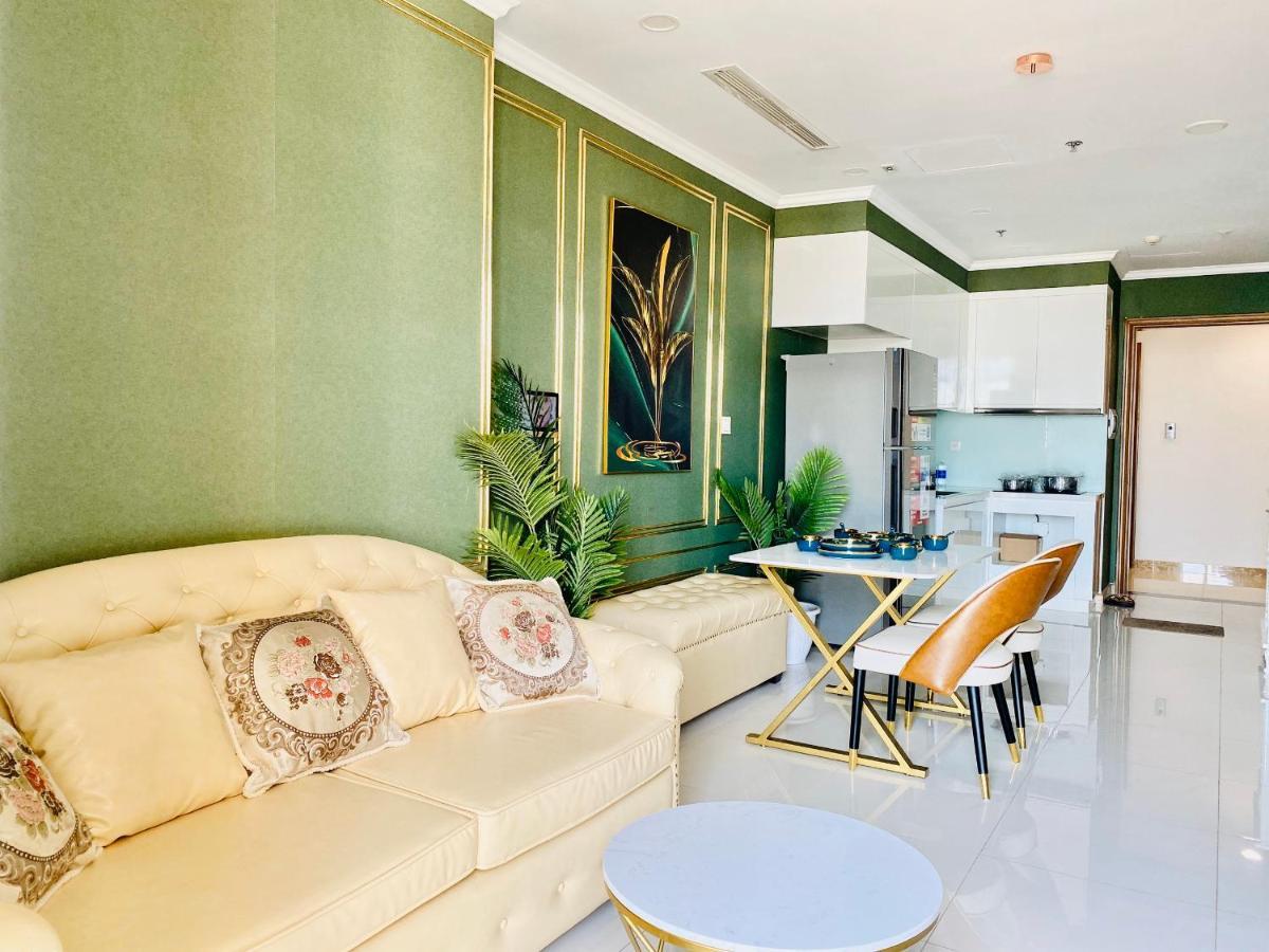 Apartment Luxury Vinhomes Park - Thamin Homes *