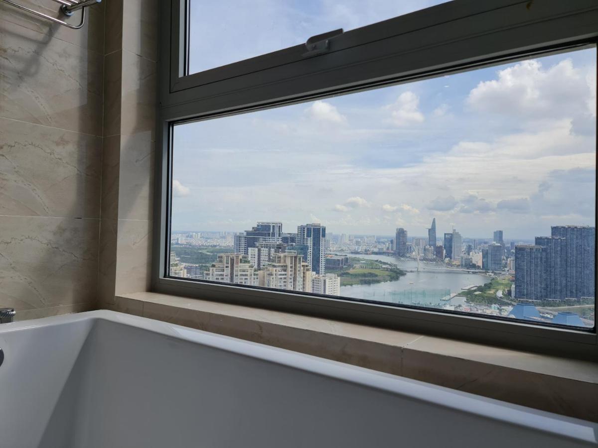 Luxury Vinhomes Park - Thamin Homes * Ho Chi Minh City