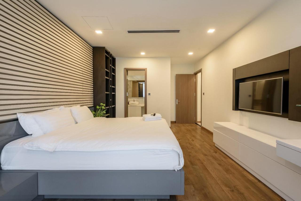 Luxury Vinhomes Park - Thamin Homes *