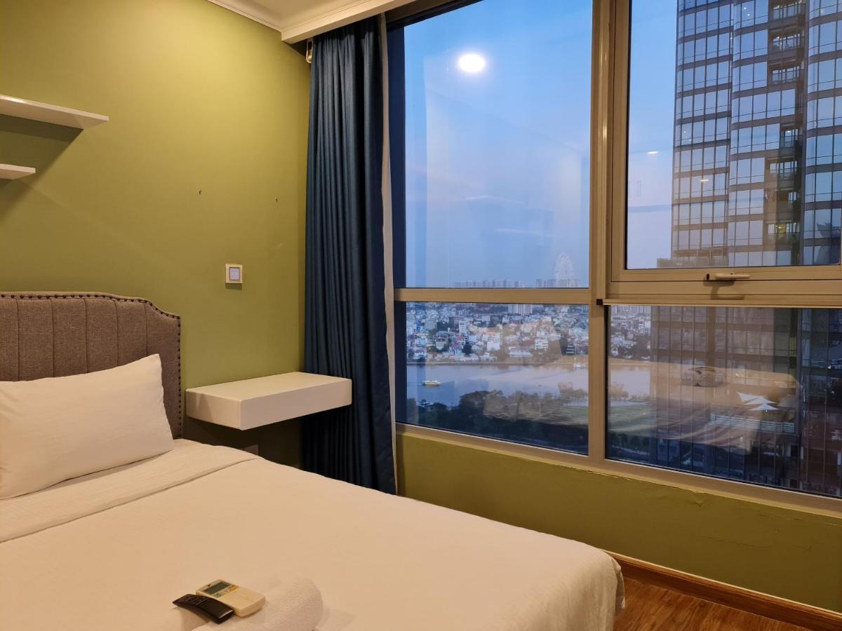 Luxury Vinhomes Park - Thamin Homes * Ho Chi Minh City