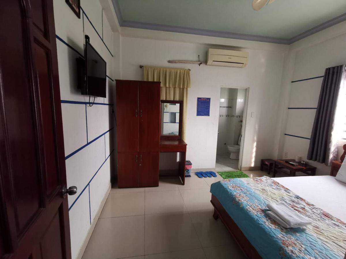 Hotel Khach San Hoa Cuc
