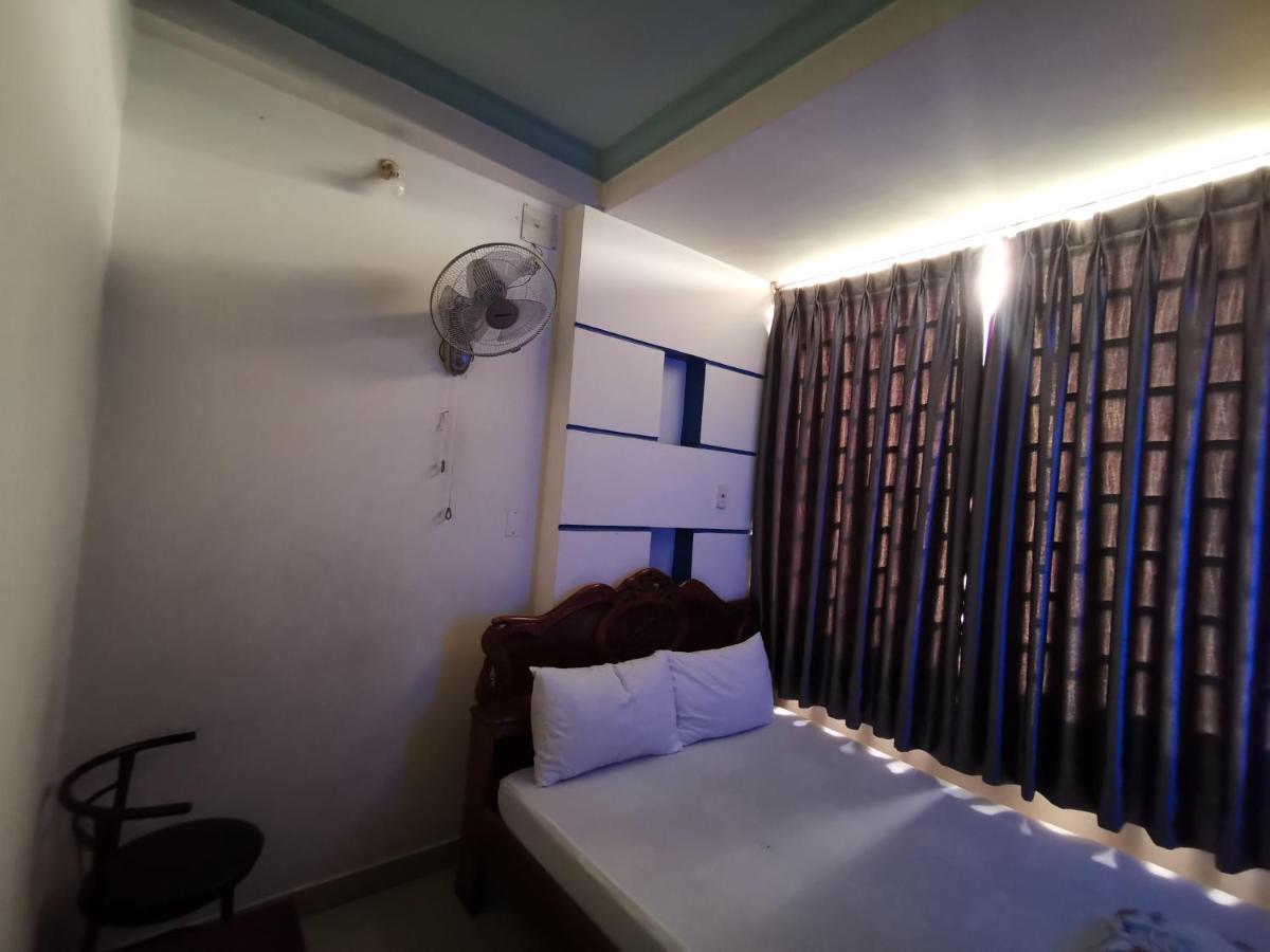 Hotel Khach San Hoa Cuc *