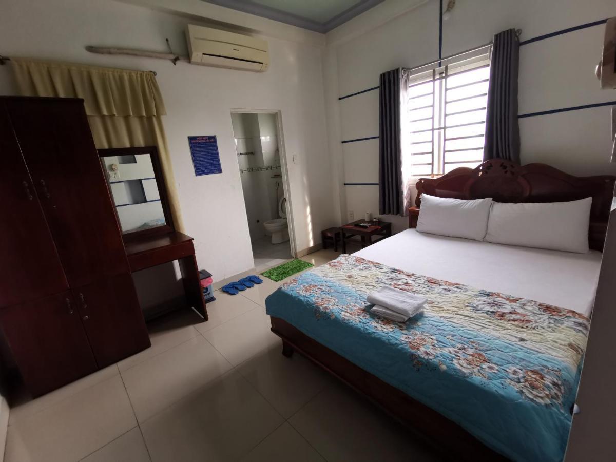 Hotel Khach San Hoa Cuc *