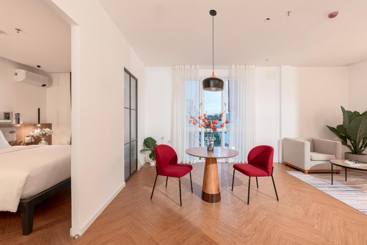 M Village Ba Trung 4*