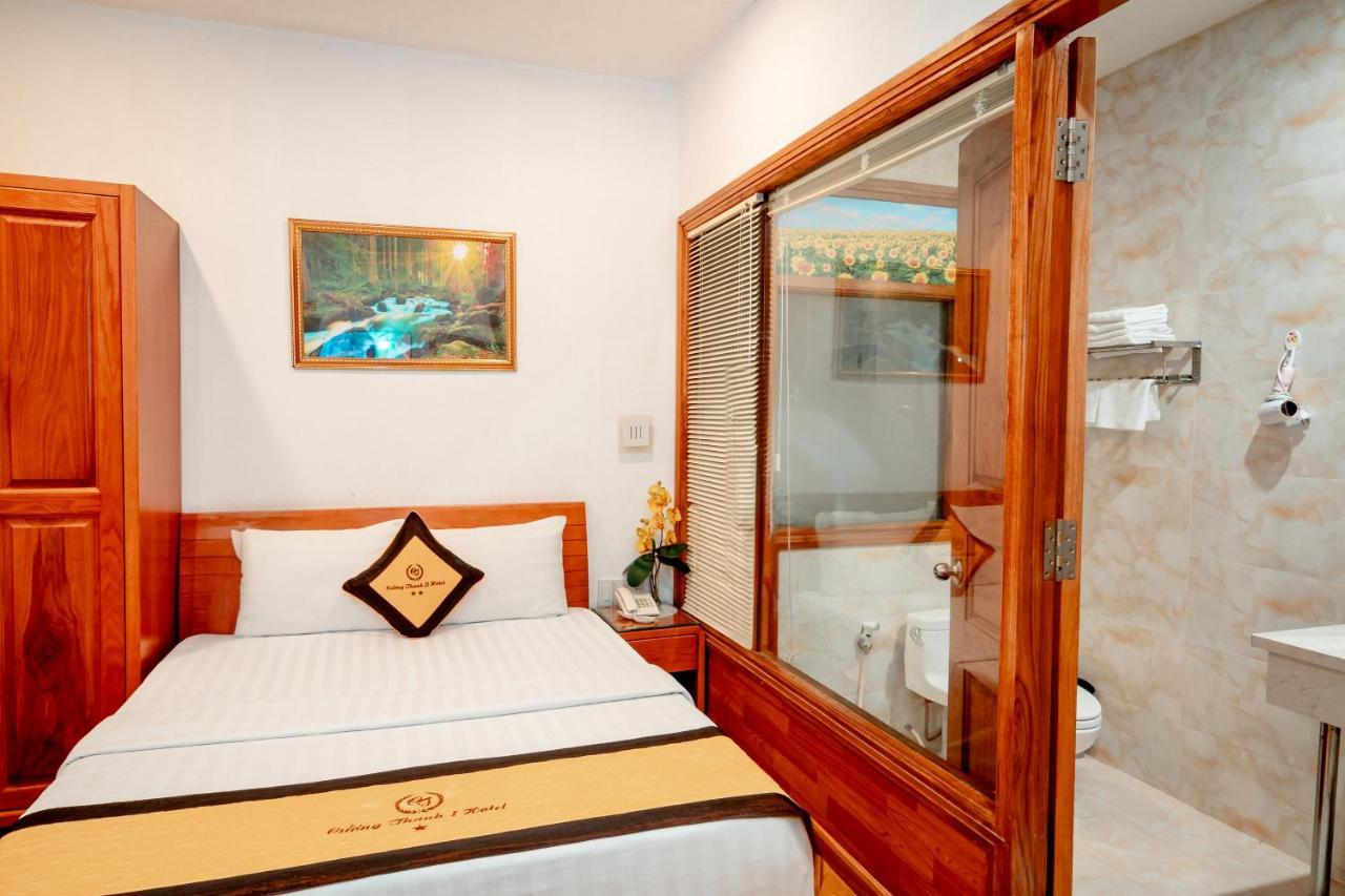 Love hotel Khach San Cuong Thanh 2