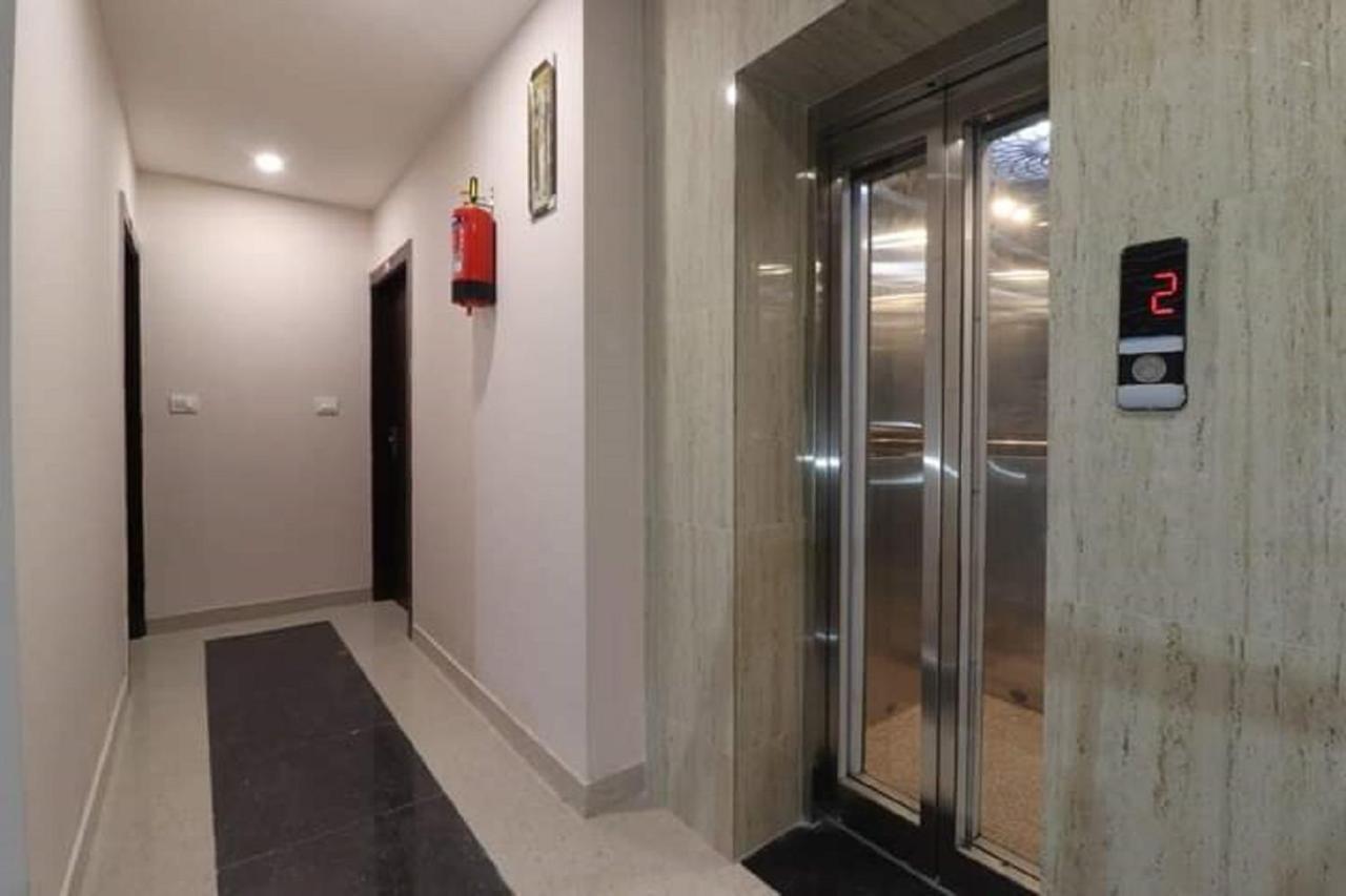 Dinh Dinh Saigon Airport Hotel-74a Giai Phong Hotel