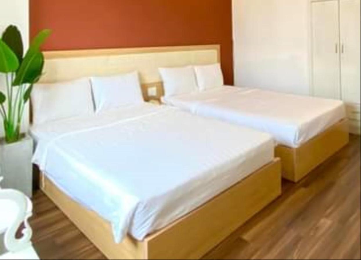Dinh Dinh Saigon Airport Hotel-74a Giai Phong 2*